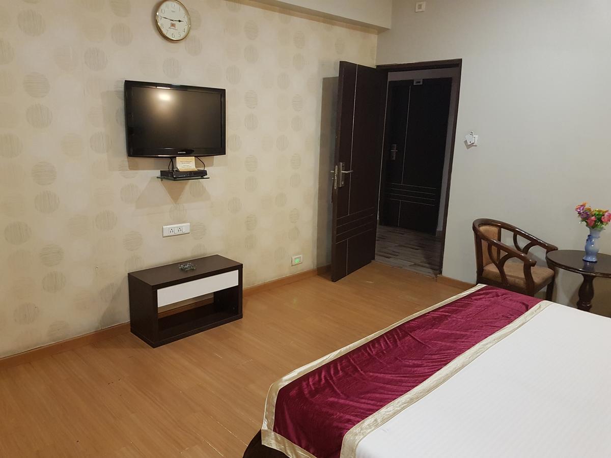 Hotel Sitara Residency Hyderabad Eksteriør billede