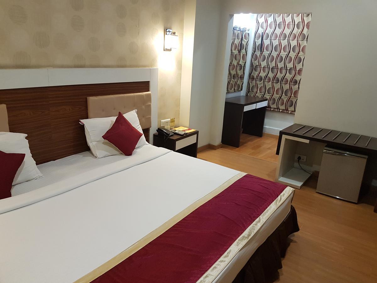Hotel Sitara Residency Hyderabad Eksteriør billede